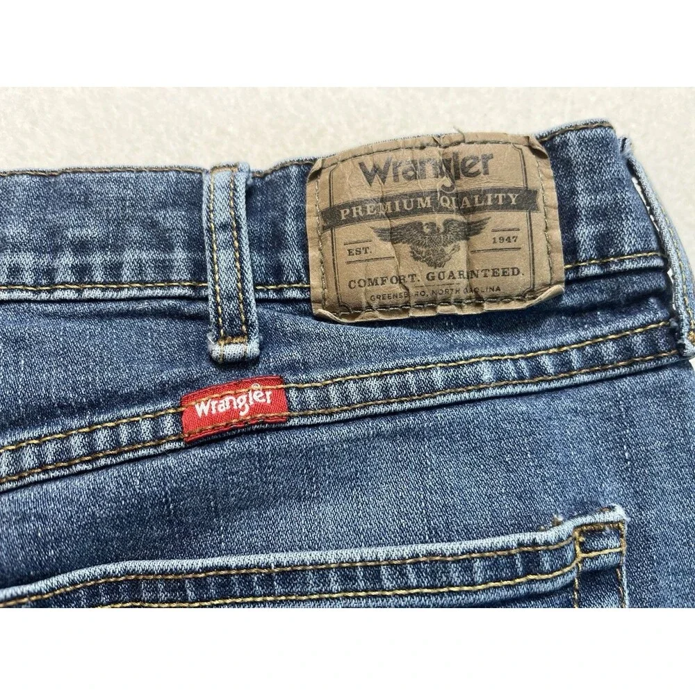Wrangler Relaxed  Bootcut Men's Jeans 36x30